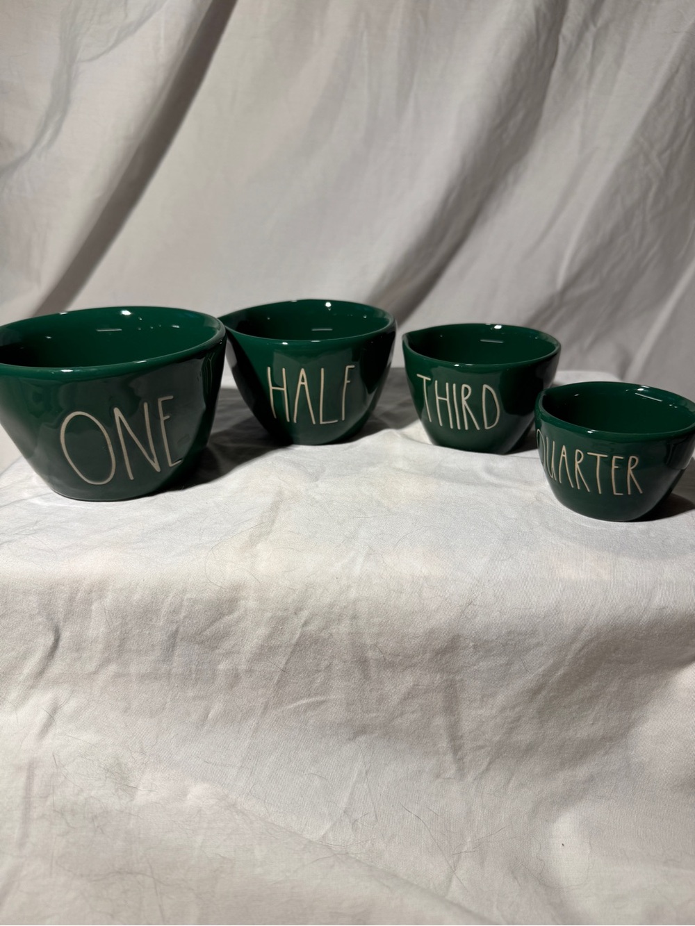 NWOT Rae Dunn dark green measuring bowls - Picture 2 of 5